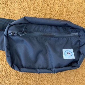 Unisex Epperson Mountineering Large Fanny Pack/Belt Bag, Black